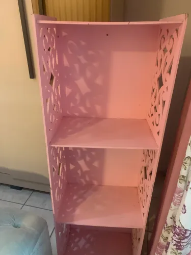 Estante rosa
