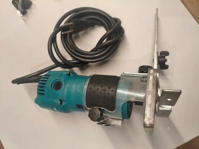Tupia Makita semi nova pra vender logo