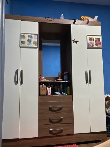 Vendo ou troco guarda roupa