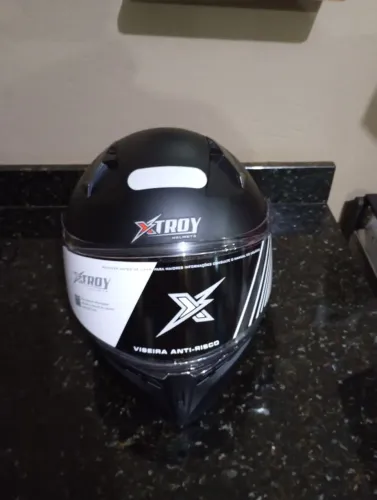 Capacete moto Esportivo Xtroy FF526 preto tamanho 58 (Produto Novo)