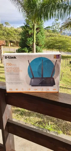 Roteador Wi-Fi D-Link AC750 Dual Band (750 Mbps) ? Ótimo Estado
