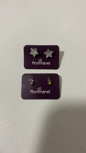 Conjunto de brincos romanel
