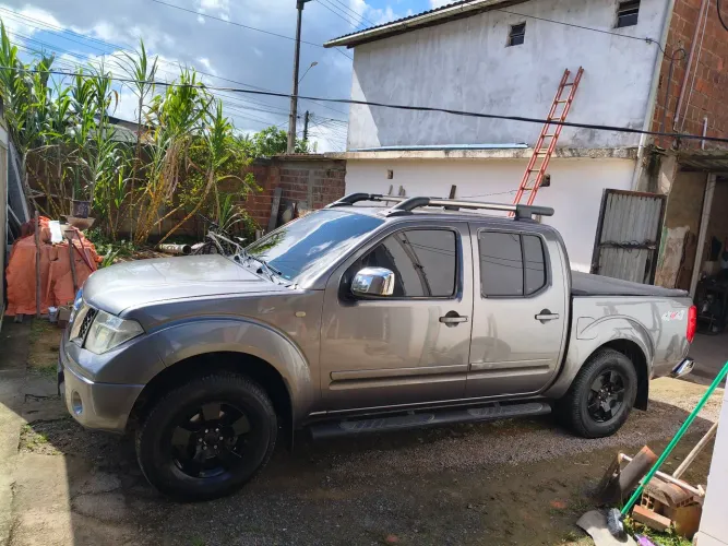 Nissan Frontier LE CD 4X4 2.5 TB Diesel Aut. 2009