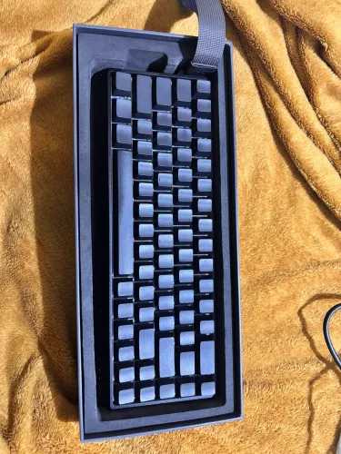 Teclado IYX mu68 Pro com switch magnético