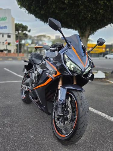 Honda CBR 650R Cinza (2020/2021) - Estado de Zero