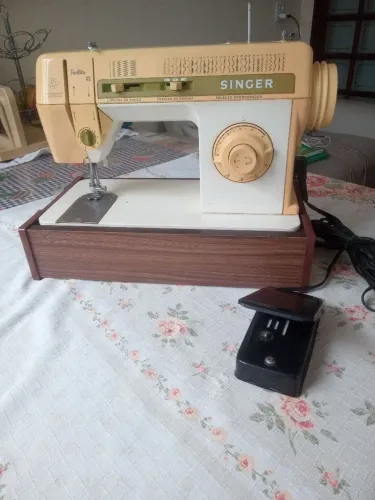 Máquina Costura Elétrica Singer Facilita 43 Controlador Eletrônico -3 X sem juros pela OLX