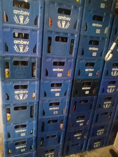 Grade de litrinhos de cerveja