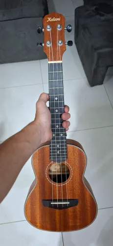 Ukulele Kalani Concerto Mogno (KAL 320) + Bag