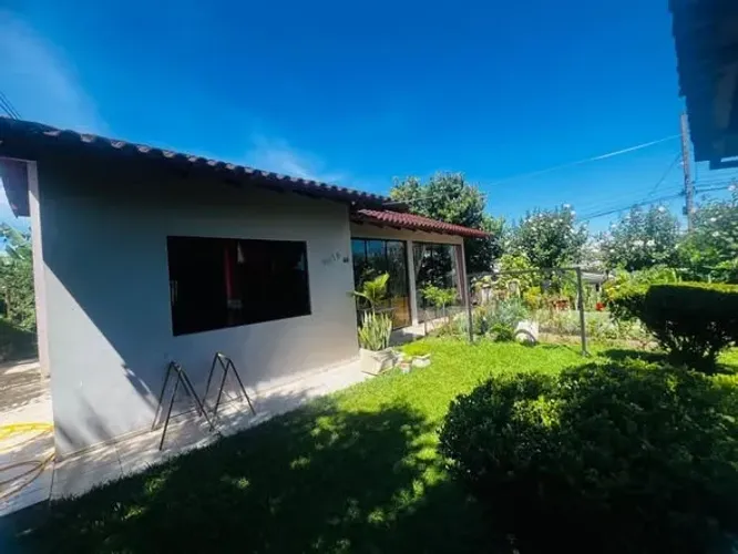 CASA DE ESQUINA - BAIRRO EFAPI
