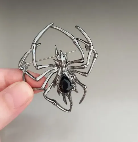 Broche de Aranha Grafite (novo)
