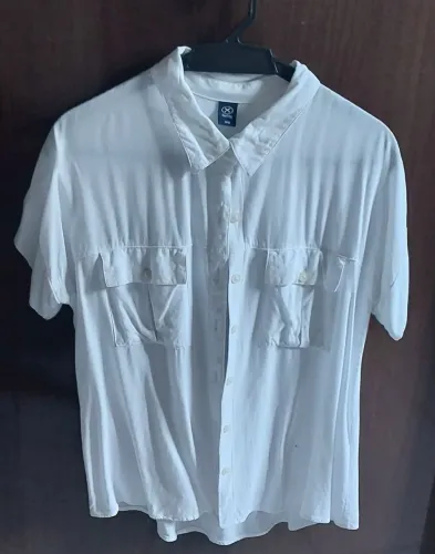 Camisa branca feminina Hering M