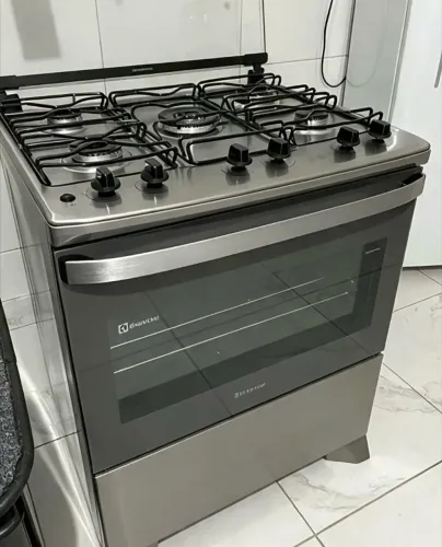 vendo fogão em ótimas condições, 600 reais, levo ate o seu local de carreto!