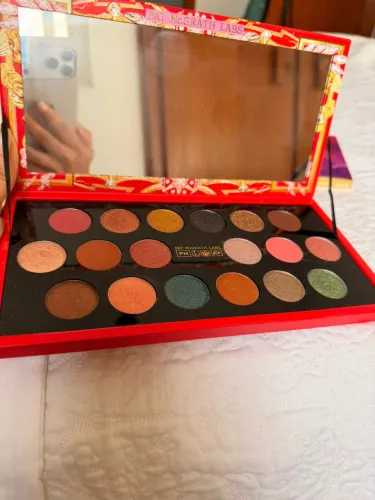 Paleta de sombras Pat McGrath Labs Mthrship Mega Celestial Odyssey