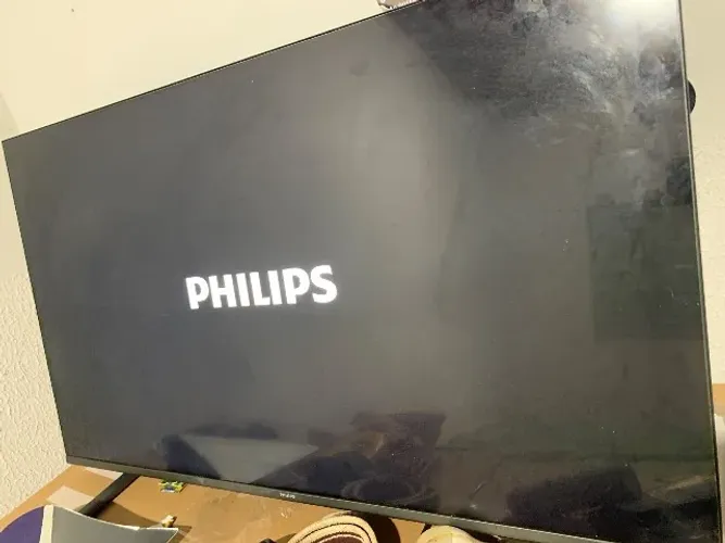 TV PHILIPS 43 led smart FHD áudio e vídeo 3 meses de uso 