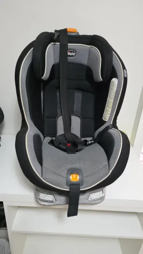 Cadeirinha Chicco Nexfit 2-36kg com isofix