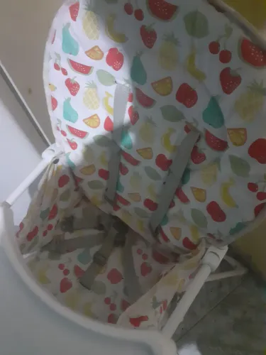 Cadeirinha de alimentação