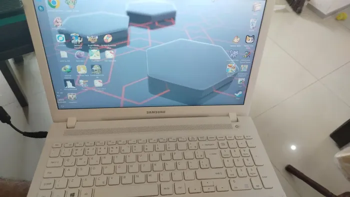 Notebook i5+8gb+SSD (Samsung)