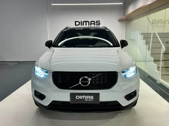 Volvo XC40 XC 40 T-5 Híbrido R-design 1.5 262cv FWD 2021