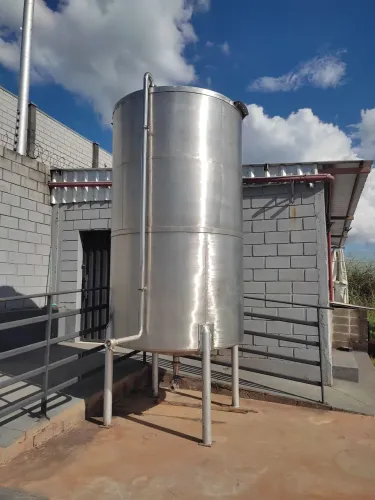 Tanque De Inox À Venda - Semi Novo