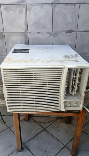 Ar condicionado de janela