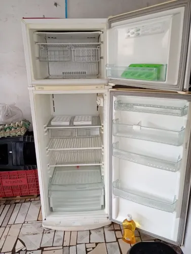 Geladeira fros free 360 litros