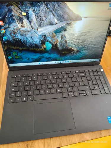 Notebook Dell vostro, Core i5 11a. Geração **Baixou o valor !!