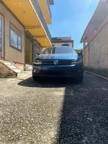 Volkswagen Jetta Comfortline 1.4 TSI 16V 4P Aut. 2017