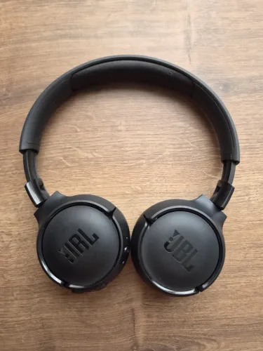 Fone de ouvido Bluetooth JBL tune 520bt