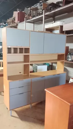 ARMÁRIO DE COZINHA SEMI NOVO 1200,00