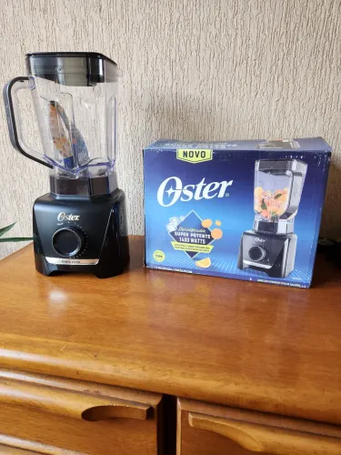 Liquidificador oster 1400W NOVO SEM USO
