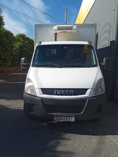 Iveco Daily Chassi 35s14 3.0 16V Diesel Mec. (e5) 2014
