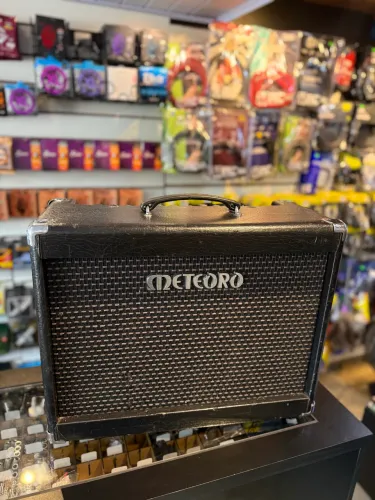 AMPLIFICADOR VALVULADO METEORO DYNAMIC MGV7 - UPGRADE SOVTEK + ELD POWER CLASSIC 