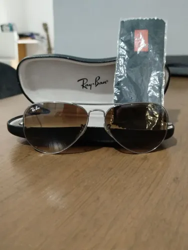 Vendo Óculos Ray-Ban Aviador Original Degradê com Flanela e Estojo R$350,00-Novíssimo!!!