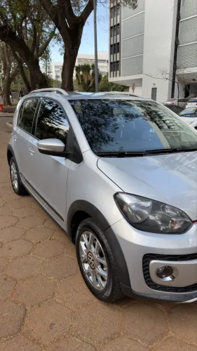 Volkswagen Up! Cross 1.0 TSI Total Flex 12V 5P 2017