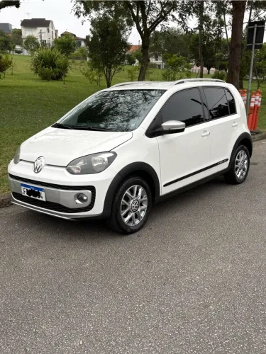 Volkswagen Up! Cross 1.0 TSI Total Flex 12V 5P 2016