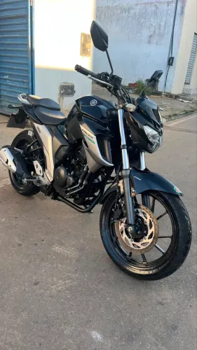 Fz25 ano 2019/2020. *63)