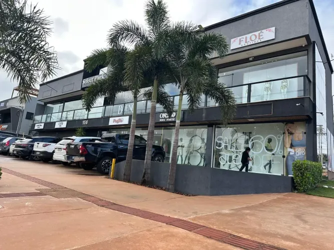 Excelente Oportunidade Comercial Sala Ampla Pronta para Receber Seu Negócio no Chácara Ca