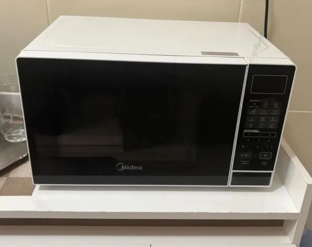 Microondas Midea 21L