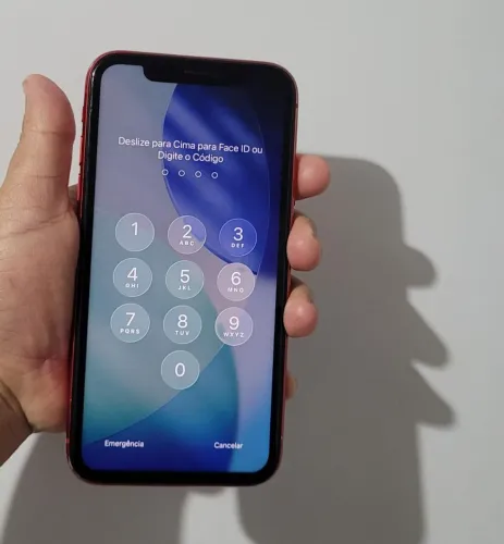 Iphone 11 64gb funcionado tudo tudo Entrego depnde local