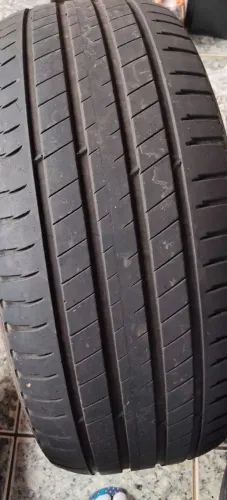 Pneus Michelin 235/35/19