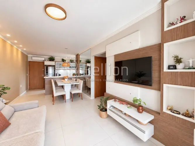 Apartamento semimobiliado com suíte e sacada com churrasqueira no Bairro das Capitais Tim