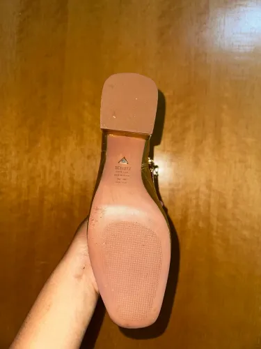 Bota Schütz