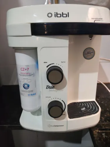 Purificador de água IBBL DUE, elétrico,bem novinho