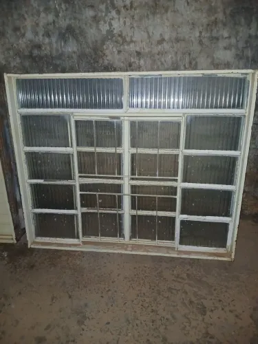 Janela para sala ou cozinha