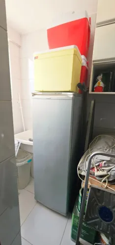 Freezer Vertical Consul 130 L