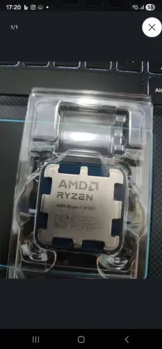 AMD RYZEN 7 8700G