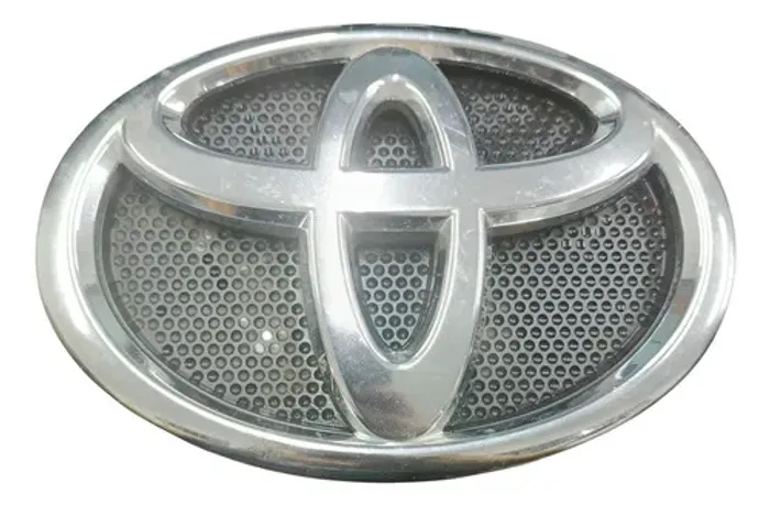 Emblema Toyota Hilux 2016 Á 2020 1