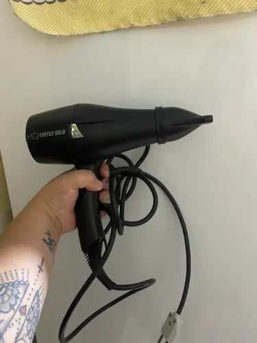 Vendo secador de cabelo marca mq profissional 
