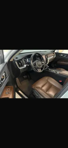 Volvo XC 60 T-5 Momentum 2.0 254cv AWD 5P 2019