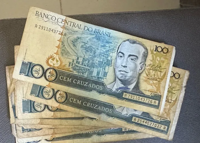 Lote cédulas 100 mil cruzeiros (12 notas)